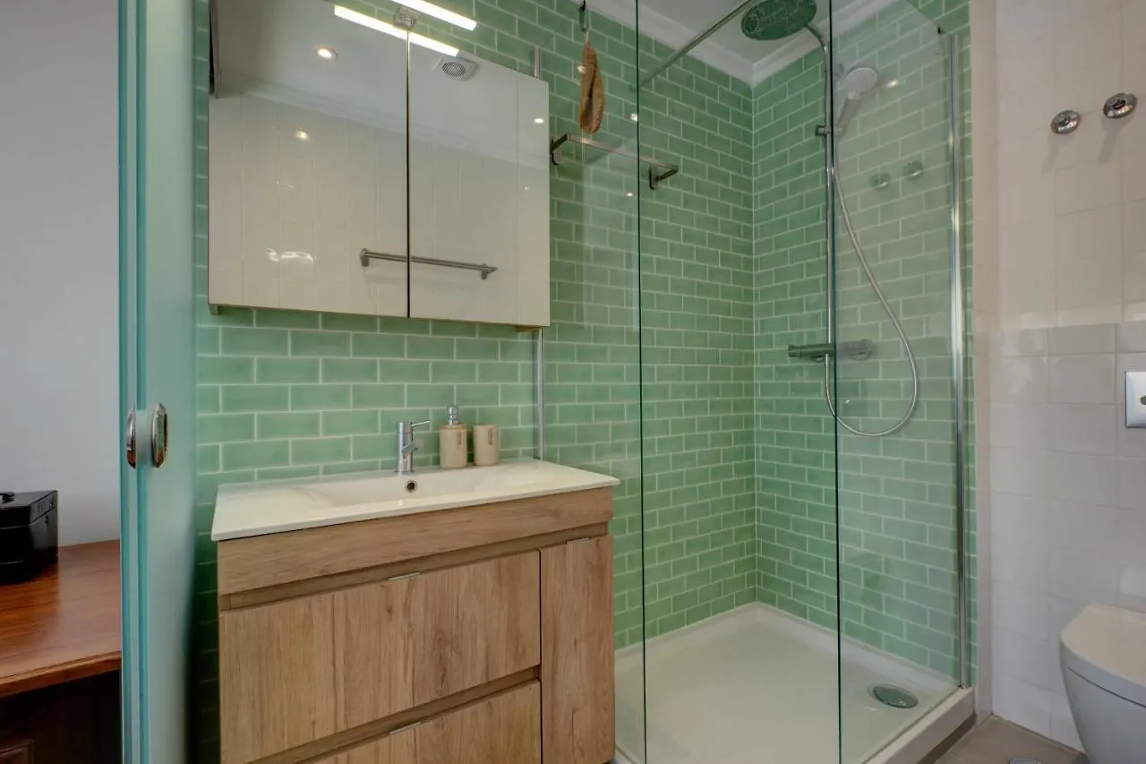 Comfortable Town House In Quiet Area By Lovelystay Lisboa