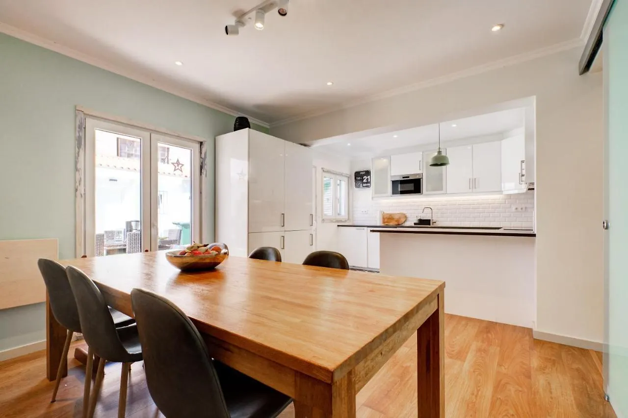 Prázdninový dům Comfortable Town House In Quiet Area By Lovelystay Lisboa
