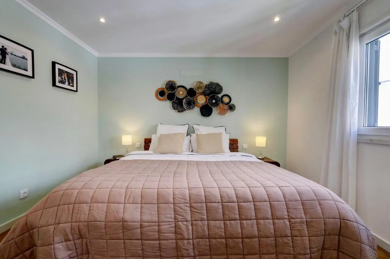 Comfortable Town House In Quiet Area By Lovelystay 리스본 펜션