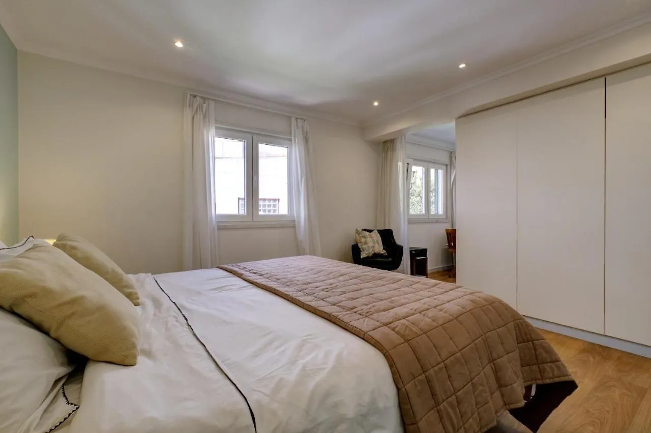 펜션 Comfortable Town House In Quiet Area By Lovelystay 리스본 포르투갈