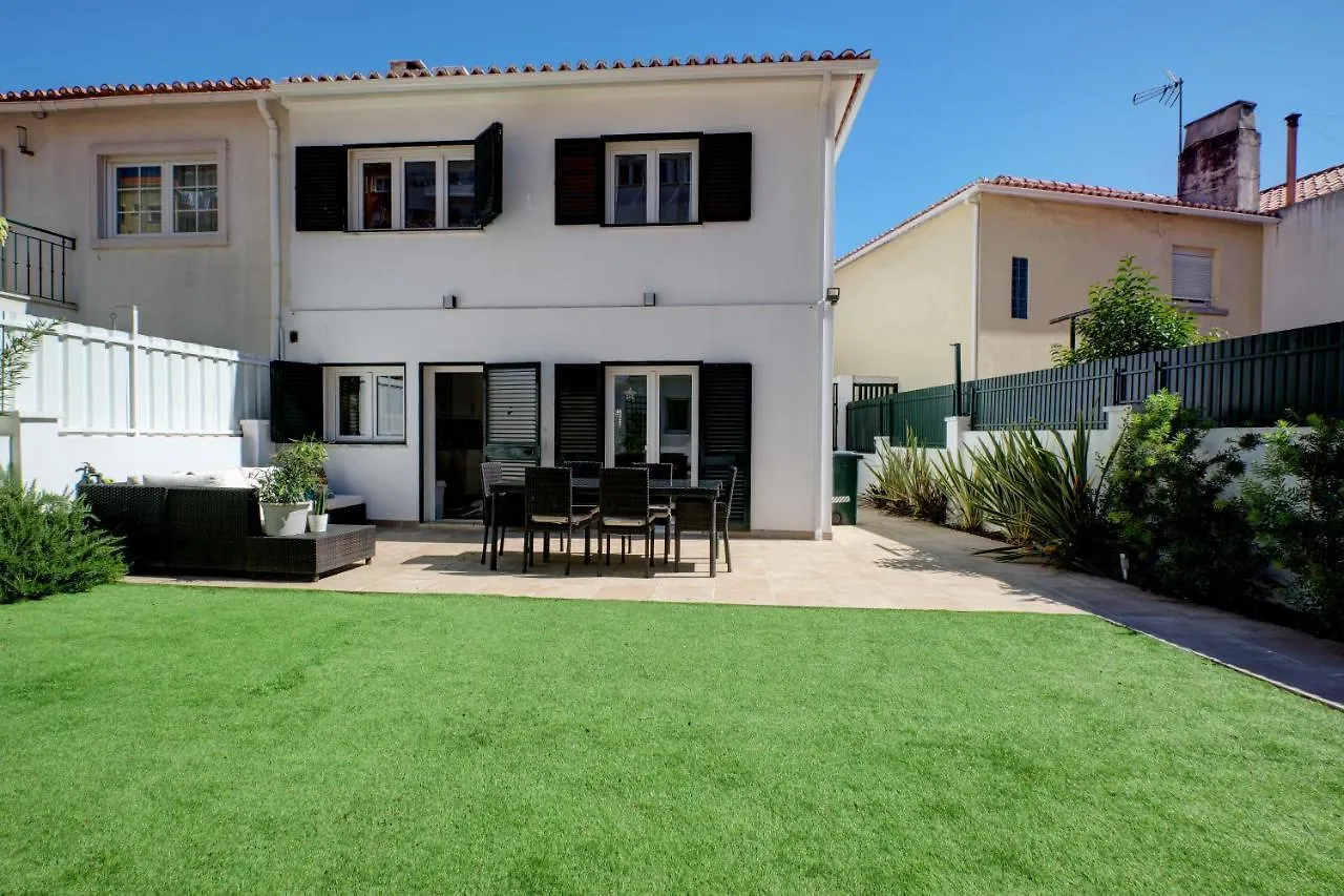 Comfortable Town House In Quiet Area By Lovelystay Lisboa