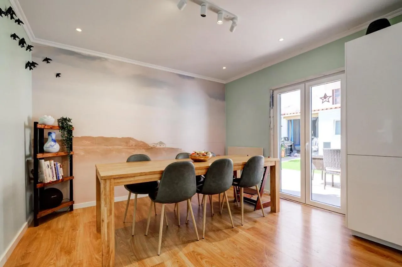 Comfortable Town House In Quiet Area By Lovelystay Lisbon Portugal