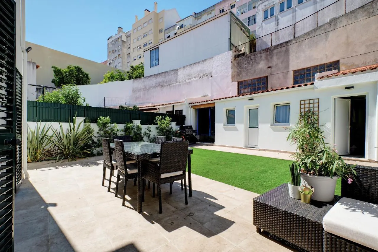 Comfortable Town House In Quiet Area By Lovelystay Lisbon
