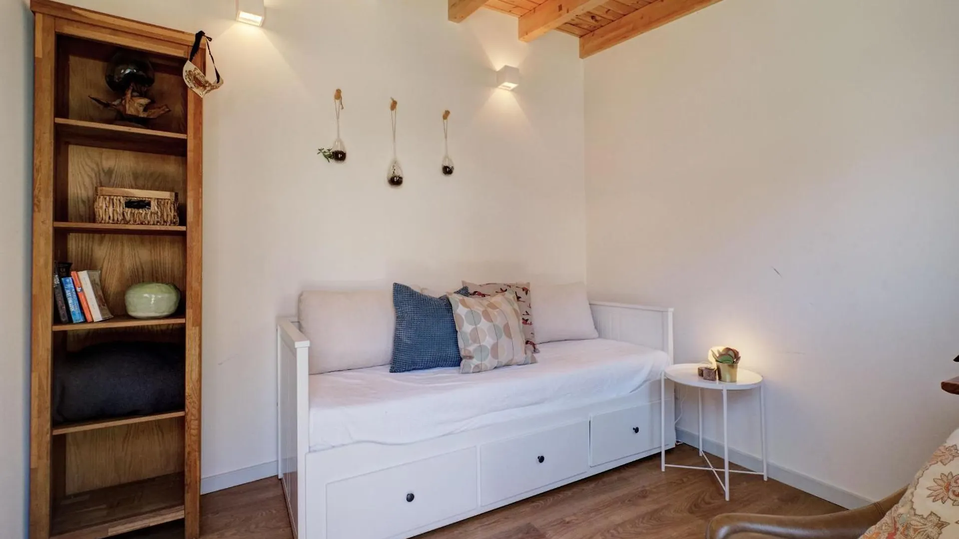 Comfortable Town House In Quiet Area By Lovelystay Lisbon Holiday home